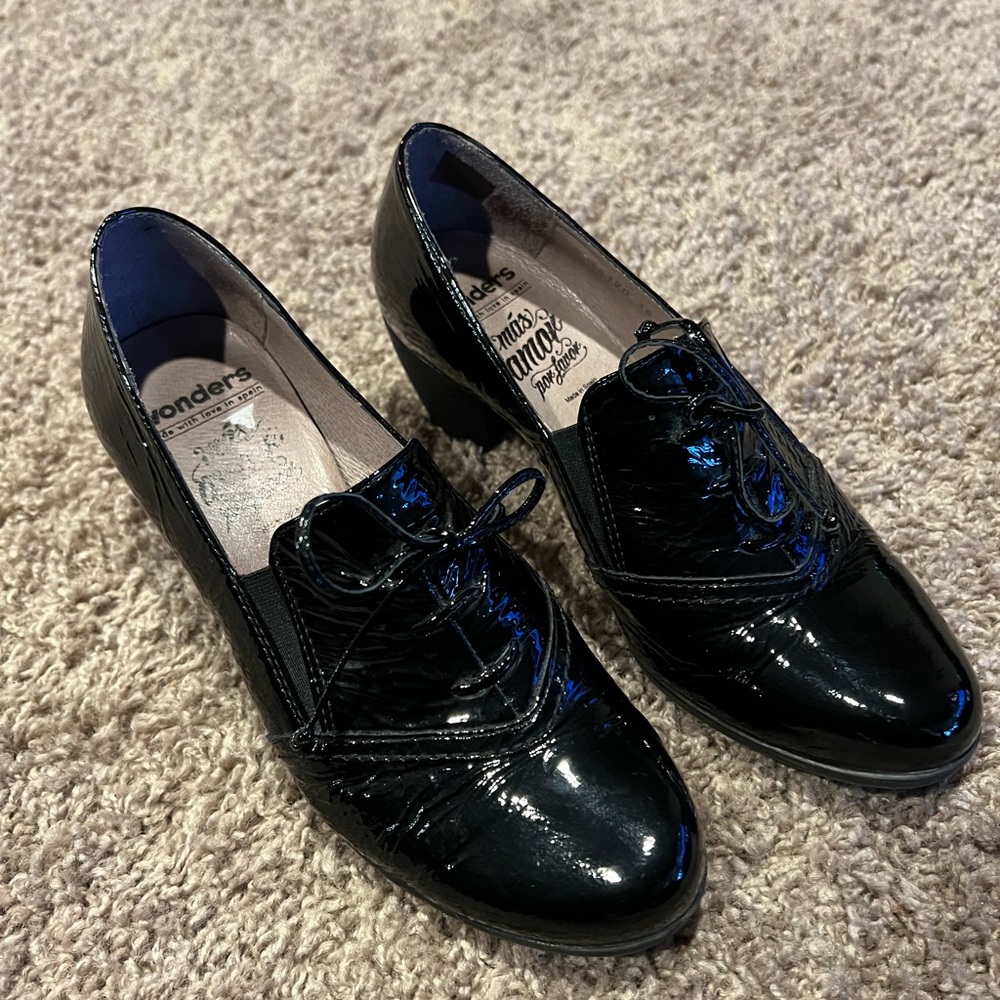 Wonders Black patent heels Spain size 38